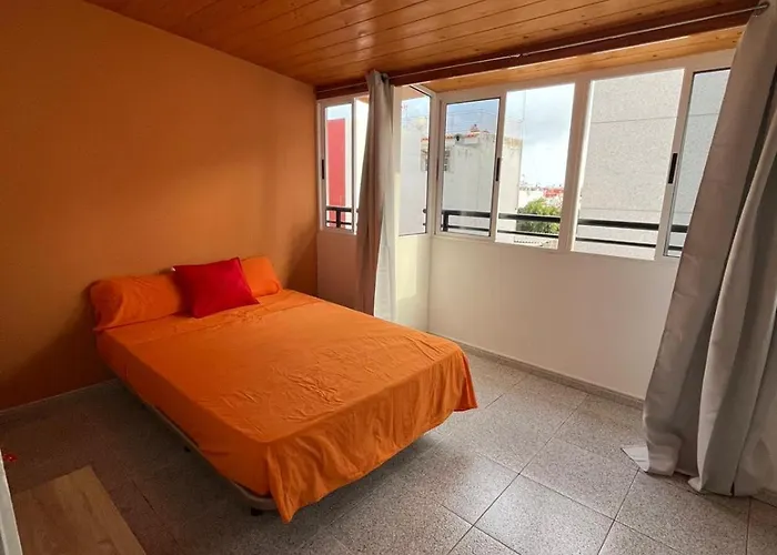 Casa Tenesor Las Palmas / Gran Canaria